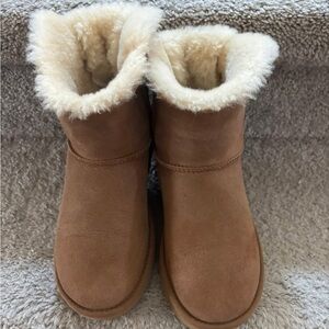 UGG Chestnut Brown Bailey Bow Boots
